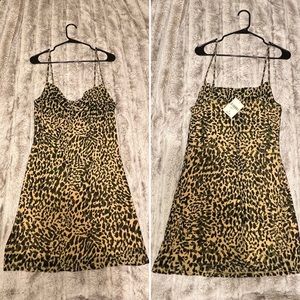 FOREVER 21 Leopard casual dress